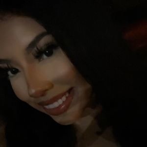 Meet your Posher, Leslie